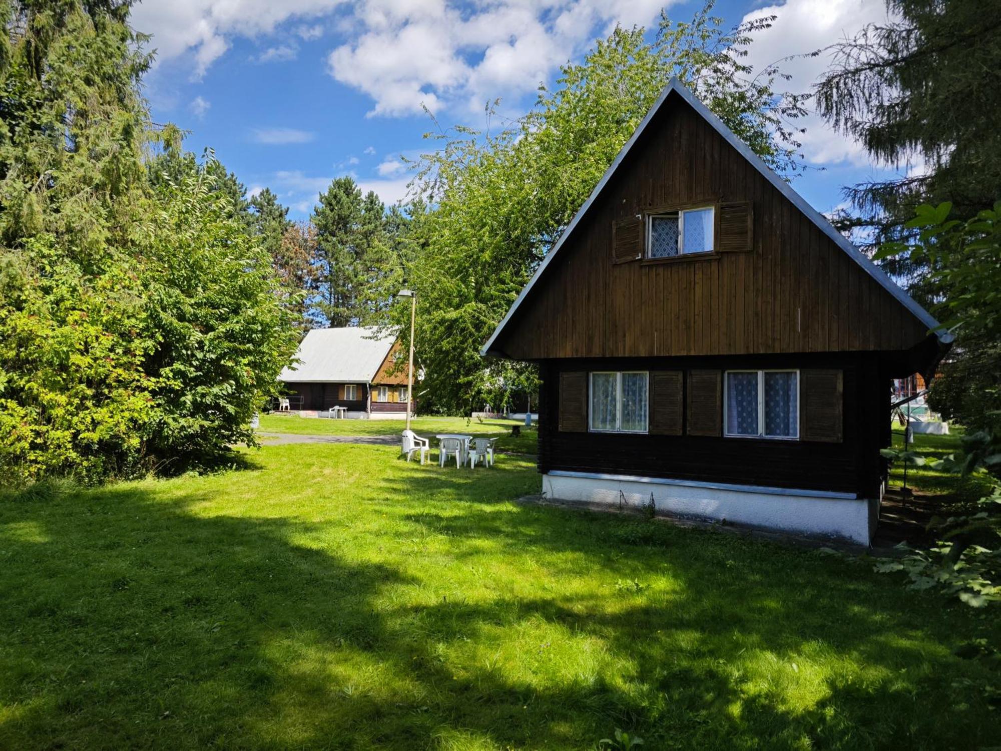 Bungalovy Roznov Villa Rožnov pod Radhoštěm Esterno foto